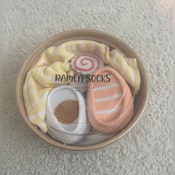 Ramen Socks - Picture 5 of 5